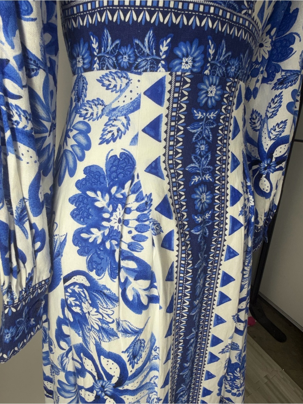Caroline Constas Floral Tapestry
Midi Dress Size XS Blue White
Mediterranean - Picture 7 of 11